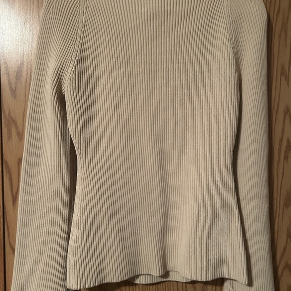 H&M Cream Ribbed Knit Top - Picture 9 of 9